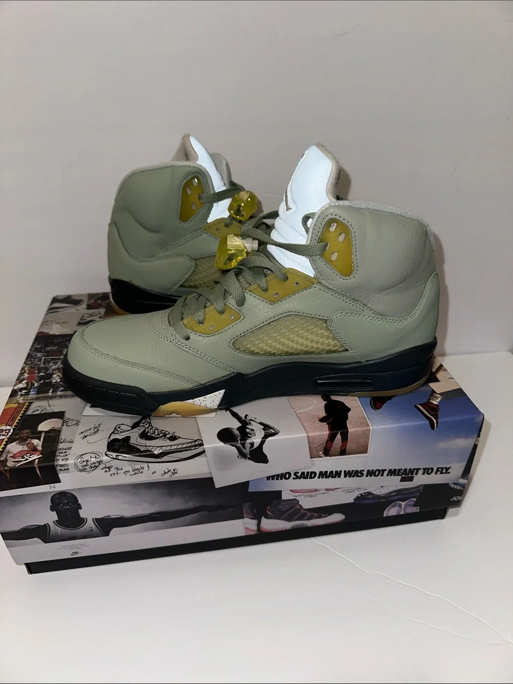 Jordan Kids Olive Green and White Jumpman Sneakers